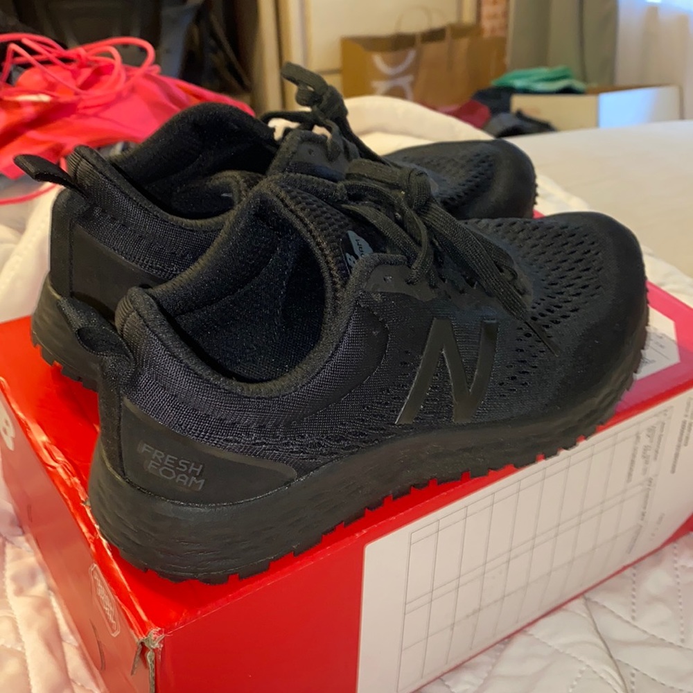 New balance fresh foam slip resistant work sneakers